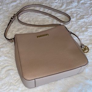 Michael Kors Jet Set large messenger crossbody bag